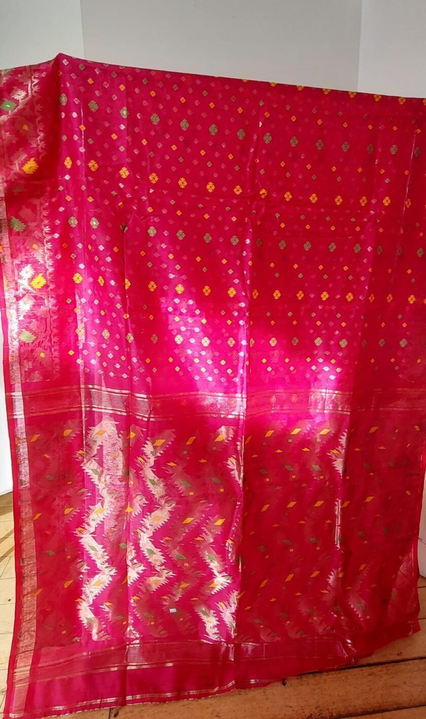 Dhakai Jamdani Saree